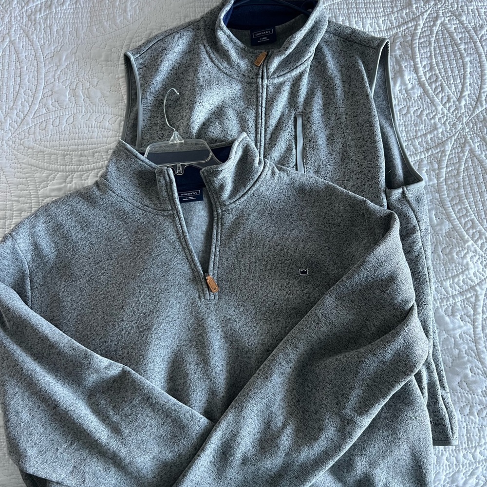 Crown&Ivy Pullover and Vest Set